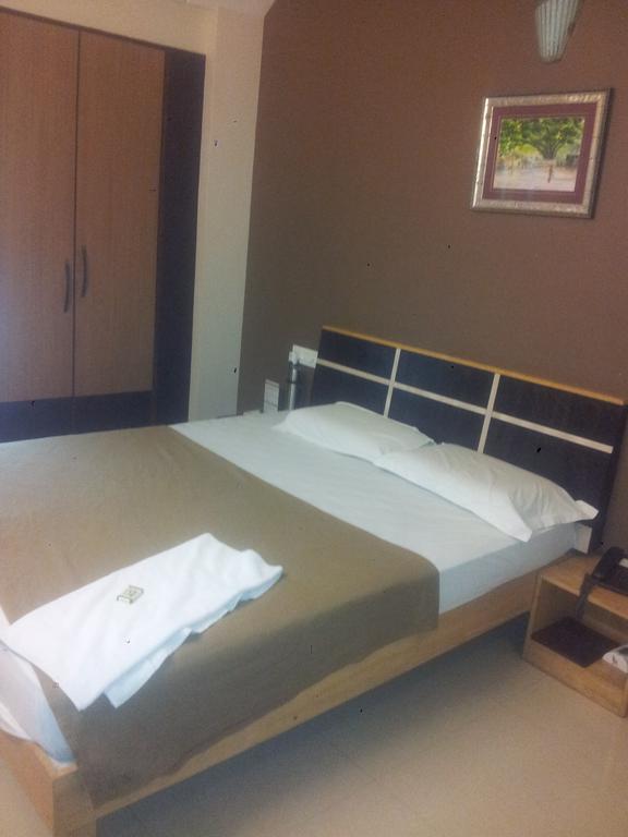 Hotel Srm Grands Madrás Habitación foto